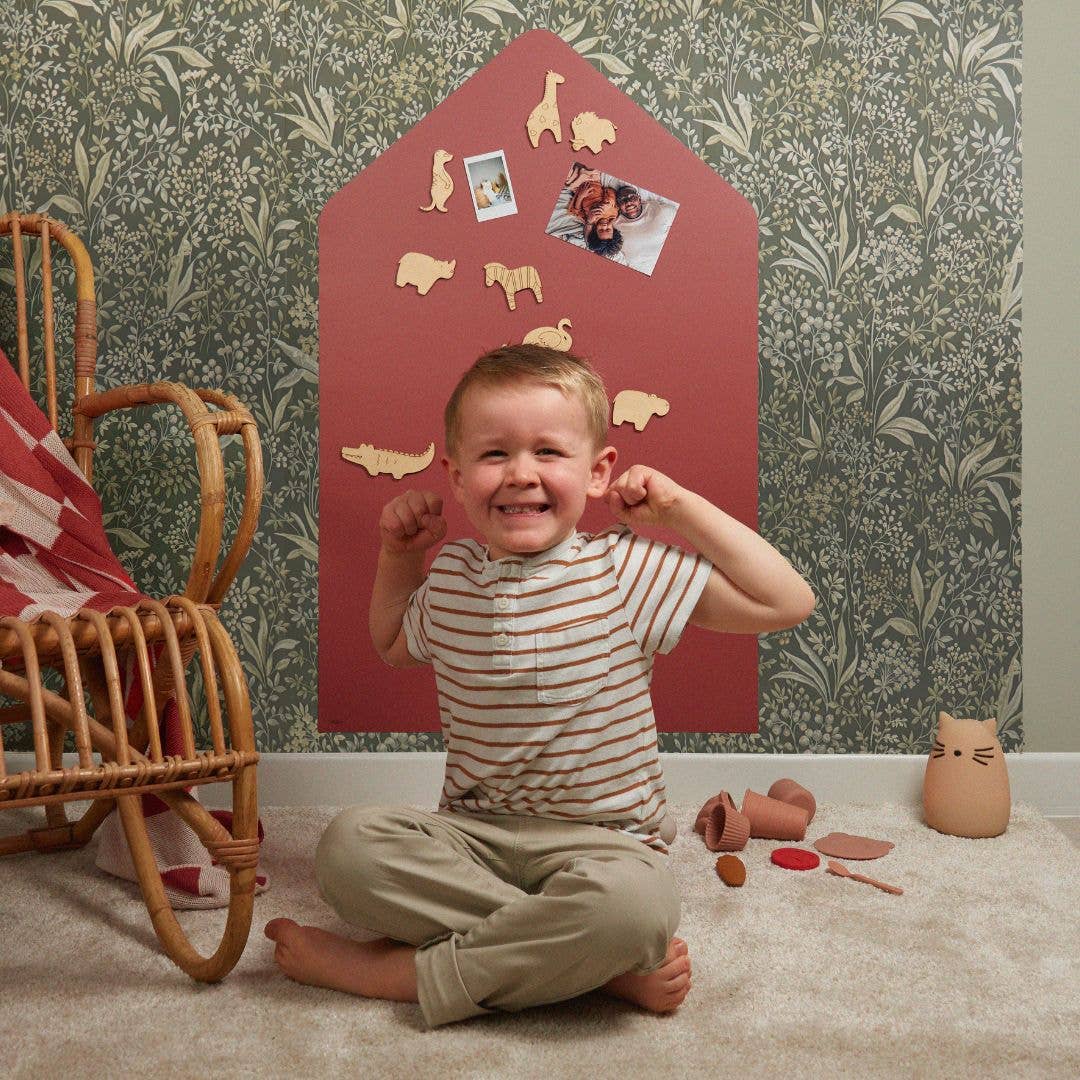 Farverig magnettavle til hjemmet