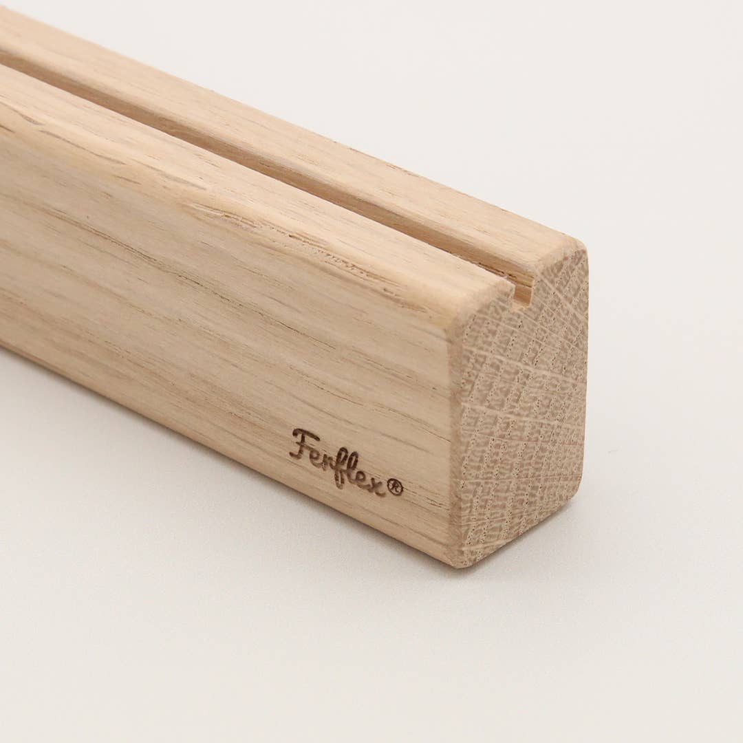 Magnetisk væghylde i træ – 30 cm